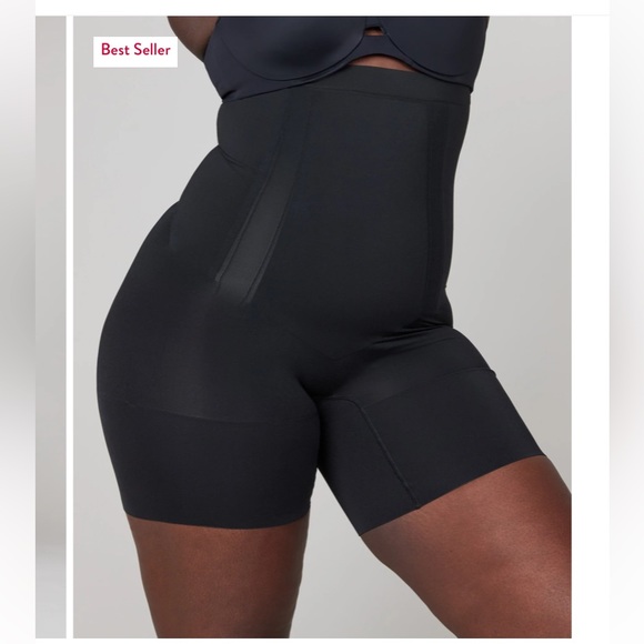 SPANX Other - Spanx OnCore High-Waisted Mid-Thigh Short size S